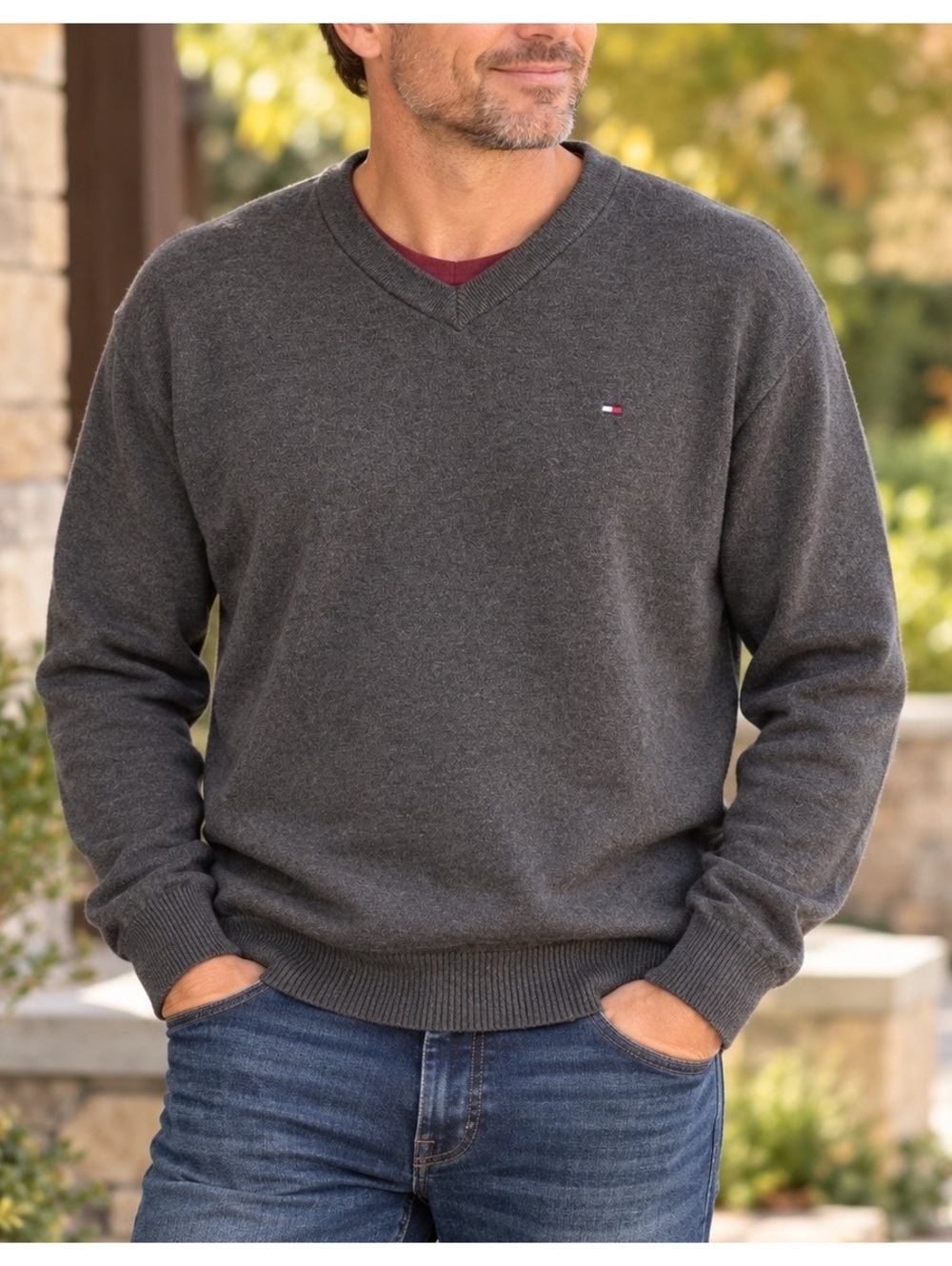 Tommy Hilfiger 100% Cotton Men’s XL Charcoal Grey V-Neck Pullover Sweater